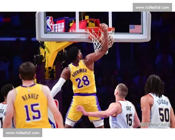 湖人鏖战太阳西部焦点对决巨星对轰引爆全场夜季后赛前哨战意味浓厚