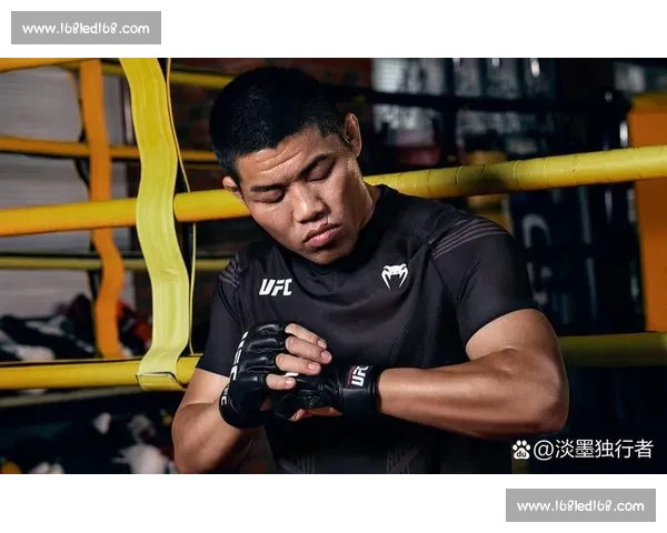 李景亮迎战塔勒布巅峰对决揭开中东赛场新篇章历史时刻全球瞩目战